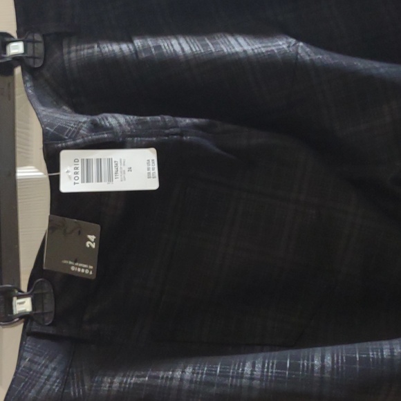 Torrid Premium Leggings Black Plaid Plus - Picture 4 of 5
